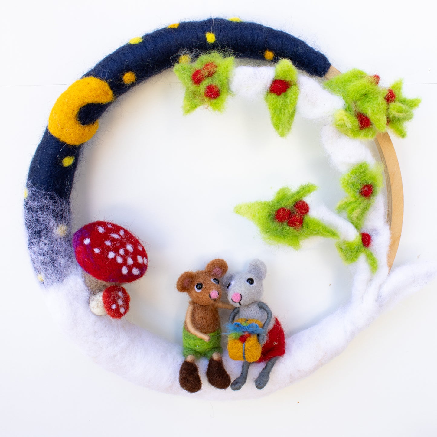 Needle Felted Wreath with 2 Sweet Little Mice, Holiday Decor, Wallhanging for Baby Nursery or Play Room